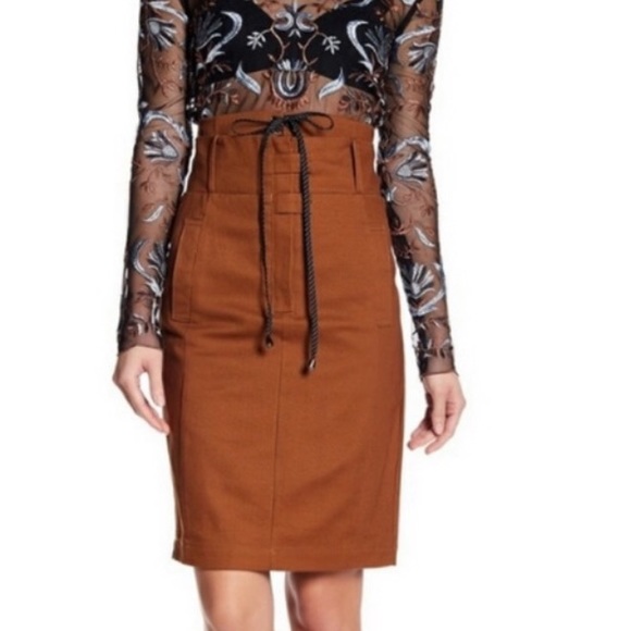 ☀️ 3 / $15 ☀️ Endless Rose •Revolve• Corset Waisted Cargo Skirt - Picture 1 of 2